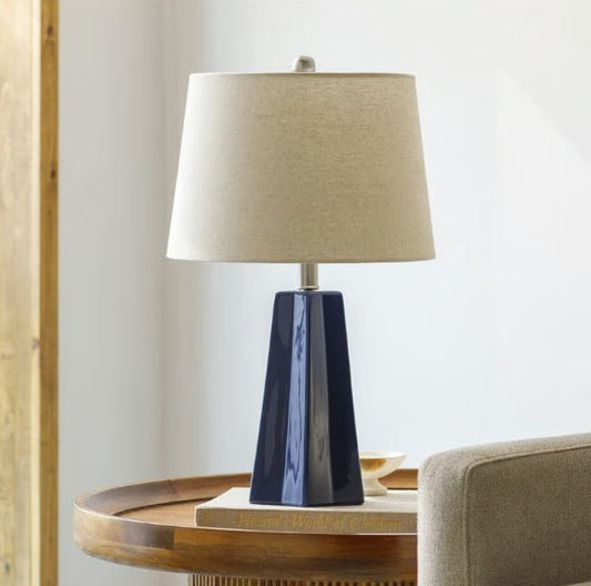 Jackdots Stellan 22" Table Lamp